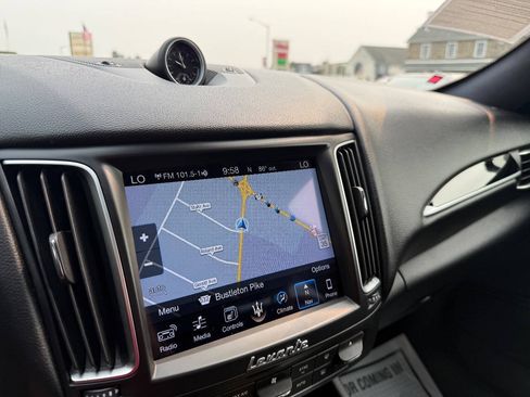 Used 2017 Maserati Levante AWD/4WD image 15