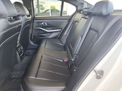 Used 2025 BMW 330i Sedan RWD image 16