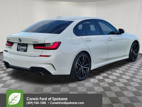 Used 2021 BMW 330i xDrive Sedan w/ M Sport Package image 17