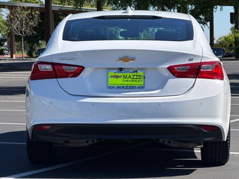 Used 2024 Chevrolet Malibu LT FWD image 12