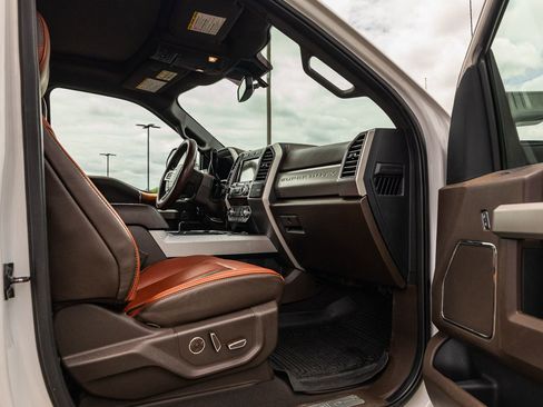 Used 2020 Ford F450 King Ranch w/ King Ranch Ultimate Package AWD/4WD image 13