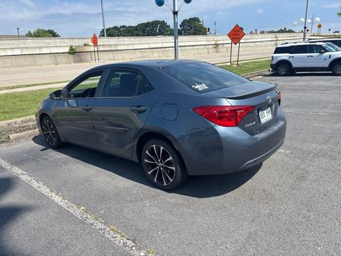 Used 2017 Toyota Corolla SE w/ Body Protection Package FWD image 3