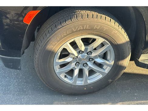 Used 2024 Chevrolet Tahoe LT image 7