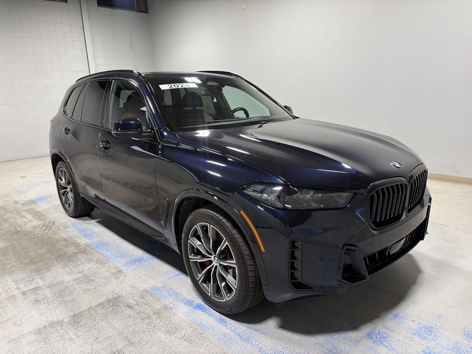 Used 2024 BMW X5 xDrive40i w/ M Sport Package AWD/4WD image 2