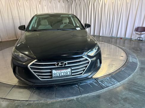 Used 2018 Hyundai Elantra Value Edition w/ Cargo Package FWD image 2