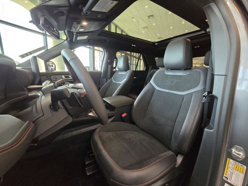 New 2026 Ford Explorer ST w/ Sun And Sound Package image 16