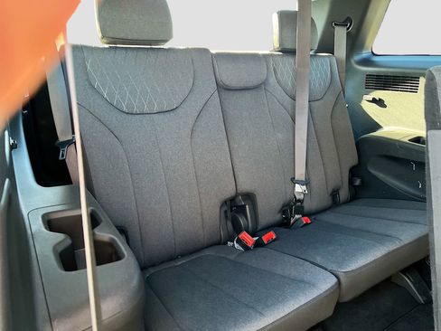 Used 2022 Hyundai Palisade SE image 31