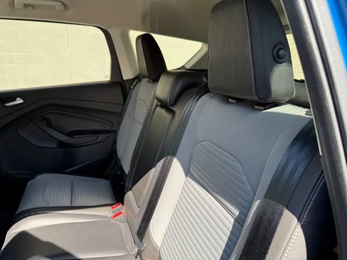 Used 2018 Ford Escape SE w/ SE Sport Appearance Package AWD/4WD image 22