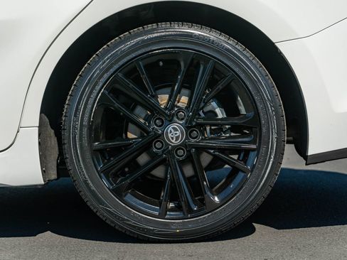 Certified 2025 Toyota Camry SE FWD image 7