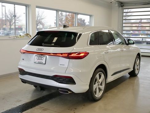 New 2025 Audi Q5 Prestige image 6