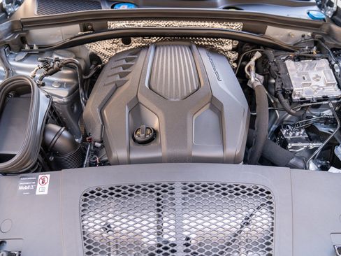 Certified 2026 Porsche Macan AWD/4WD image 29