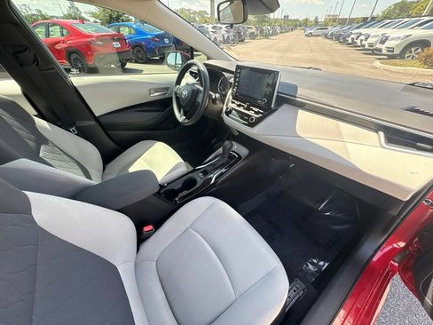 Used 2021 Toyota Corolla LE w/ LE Convenience Package FWD image 22