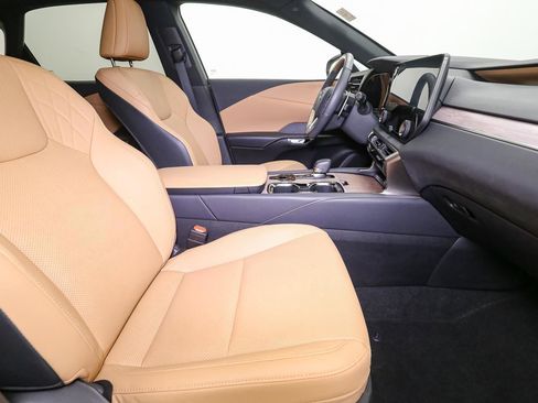 Used 2024 Lexus RX 350 Premium w/ Accessory Package (Z1) image 18