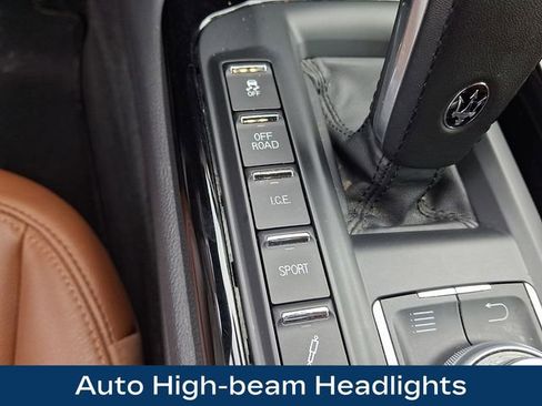 Used 2020 Maserati Levante image 16