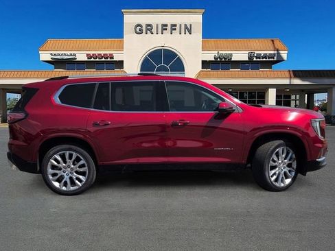 Used 2024 GMC Acadia Denali w/ Super Cruise Package image 3