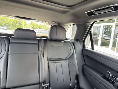 Used 2024 Land Rover Range Rover Sport Dynamic SE AWD/4WD image 19