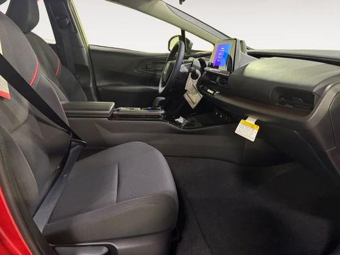 New 2026 Toyota Prius Plug-In Hybrid FWD image 19