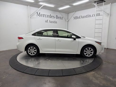 Used 2020 Toyota Corolla LE image 8