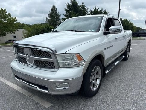 Used 2011 RAM 1500 Laramie AWD/4WD image 1