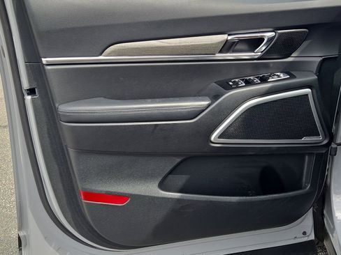 Certified 2022 Kia Telluride EX w/ EX Premium Package image 16