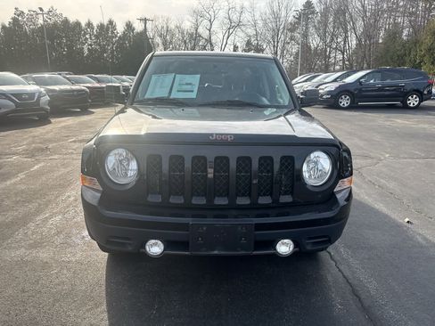 Used 2016 Jeep Patriot 75th Anniversary w/ Power Value Group image 8