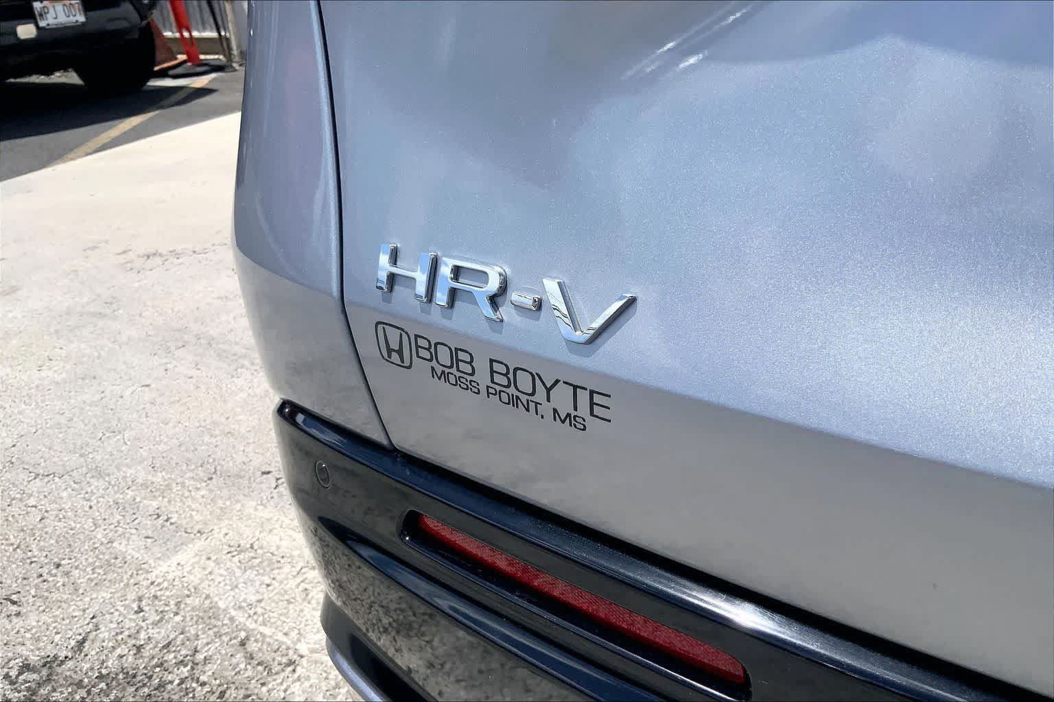 Used 2024 Honda HR-V EX-L image 7