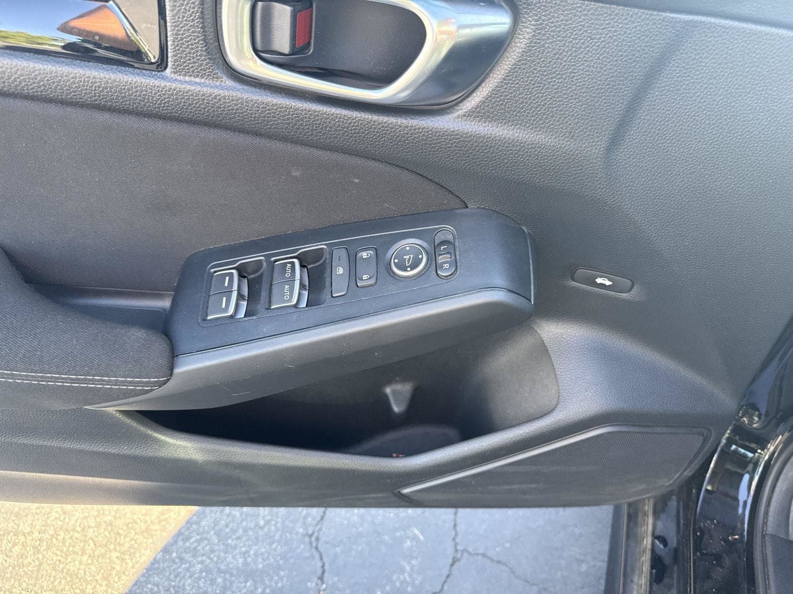Certified 2024 Honda Civic EX image 9
