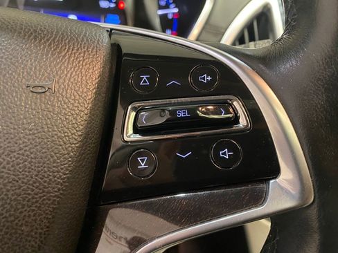 Used 2016 Cadillac SRX Luxury image 12