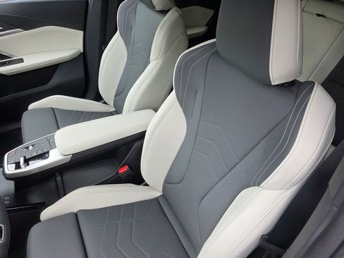 New 2026 BMW X2 xDrive28i w/ Technology Package image 9