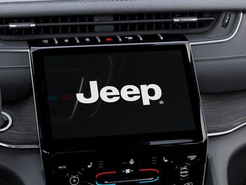 New 2025 Jeep Grand Cherokee Limited AWD/4WD image 18