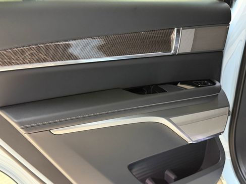 New 2026 Cadillac Vistiq Luxury AWD/4WD image 21