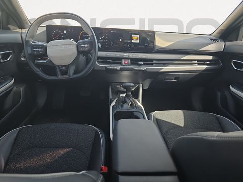 Certified 2025 Kia K4 GT-Line w/ GT-Line Sunroof Package FWD image 2