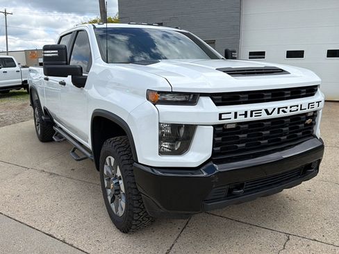 Used 2022 Chevrolet Silverado 2500 Custom w/ Snow Plow Prep/Camper Package AWD/4WD image 1