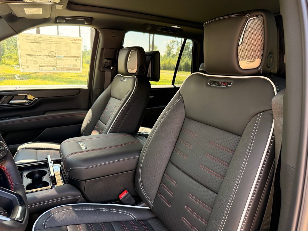 New 2026 GMC Yukon AT4 Ultimate w/ LPO, Floor Liner Package AWD/4WD image 18