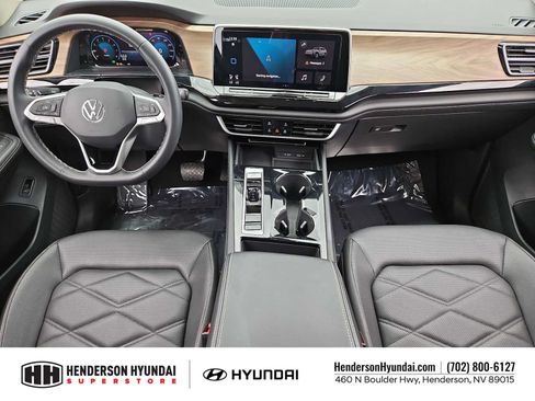 Used 2024 Volkswagen Atlas SE FWD image 15