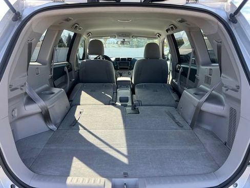 Used 2013 Toyota Highlander Plus FWD image 45