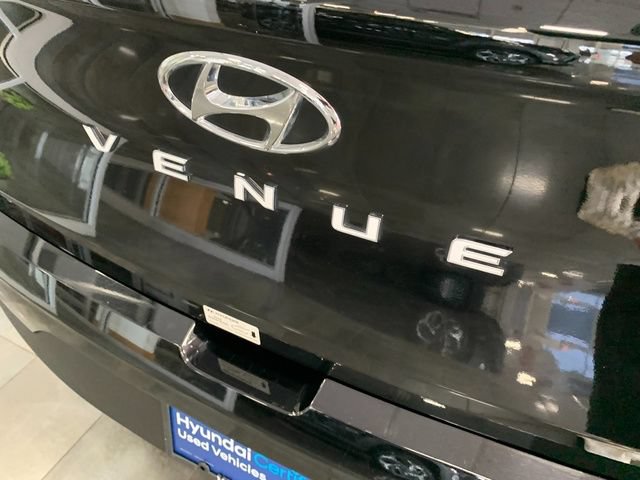 Certified 2026 Hyundai Venue SEL FWD image 16