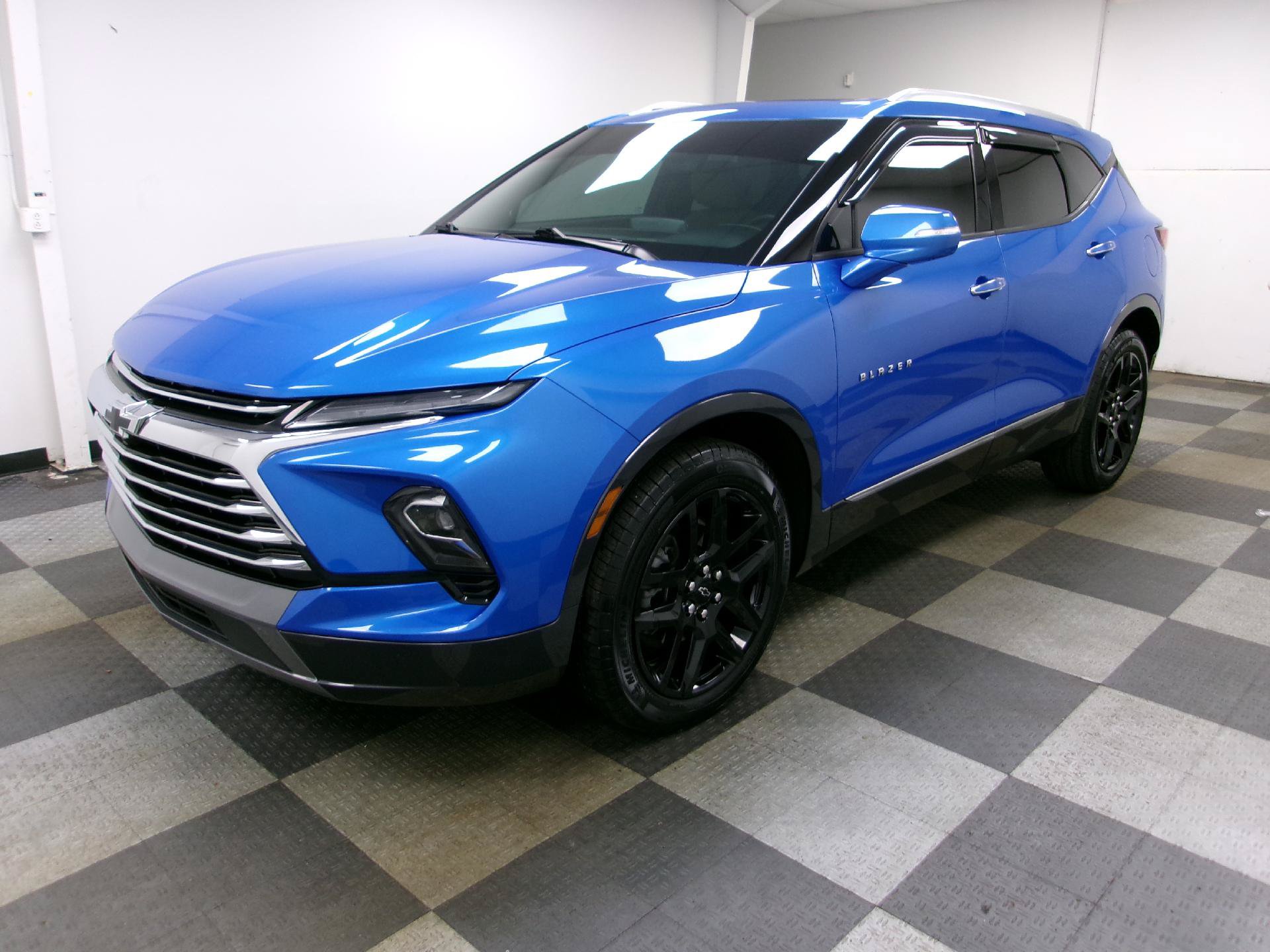 Used 2024 Chevrolet Blazer Premier w/ Driver Confidence II Package FWD image 1