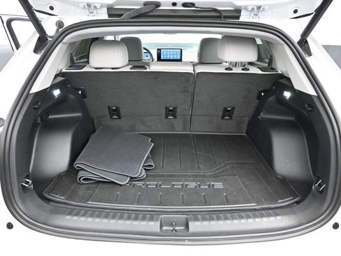 Used 2024 Honda Prologue Touring image 11