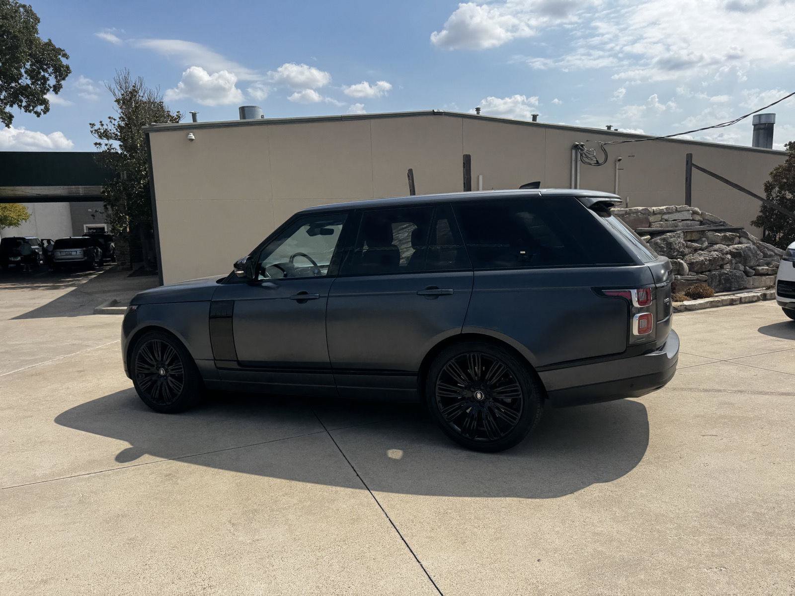 Used 2020 Land Rover Range Rover HSE AWD/4WD image 4