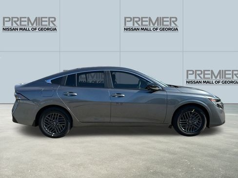 New 2026 Nissan Sentra SV w/ SV Convenience Package FWD image 4