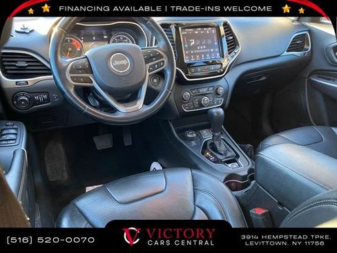 Used 2019 Jeep Cherokee Limited w/ Luxury Group image 23