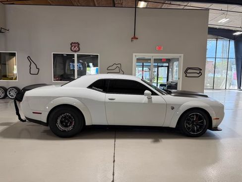 Used 2019 Dodge Challenger SRT Hellcat Redeye RWD image 49