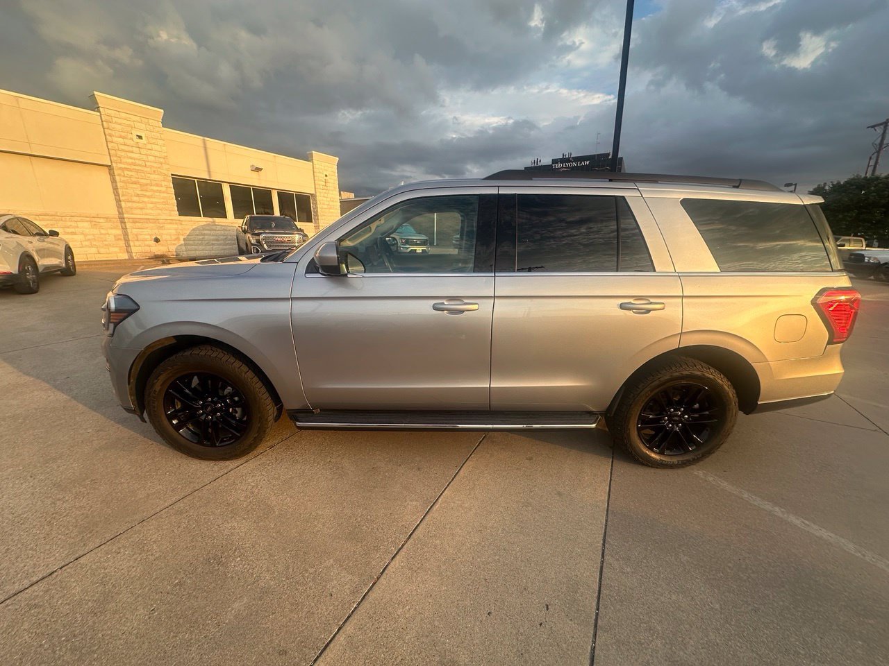 Used 2022 Ford Expedition XLT RWD image 13