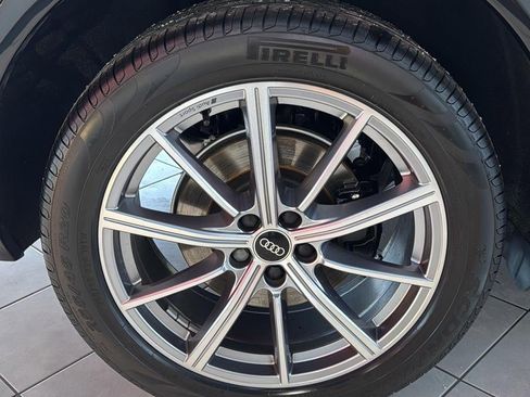 Used 2022 Audi SQ5 Premium Plus w/ Premium Plus Package image 31