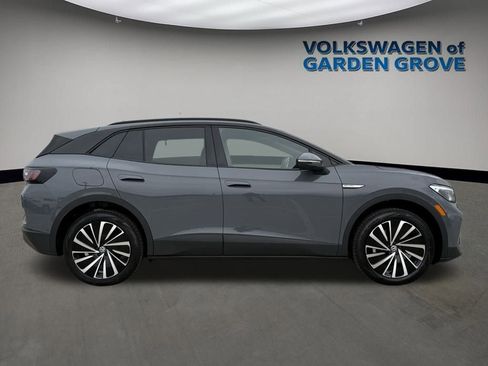 New 2026 Volkswagen ID.4 Pro image 8