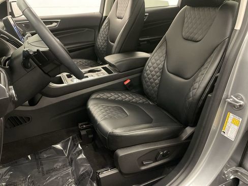 Used 2023 Ford Edge Titanium w/ Class II Trailer Tow Package AWD/4WD image 13