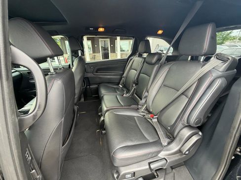 Used 2023 Honda Odyssey Sport image 10