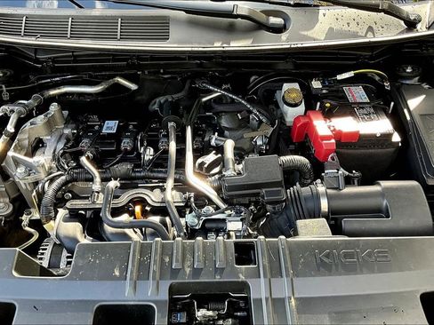 Used 2025 Nissan Kicks SV image 22