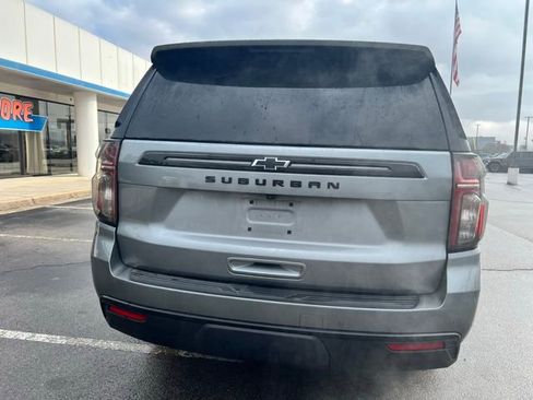 Used 2024 Chevrolet Suburban Z71 w/ Luxury Package image 5